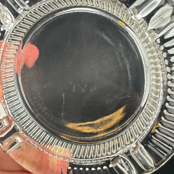 Vtg Clear Glass Round Ashtray Ribbed Textured Tabletop Damaged Lightly READ - Picture 10 of 10